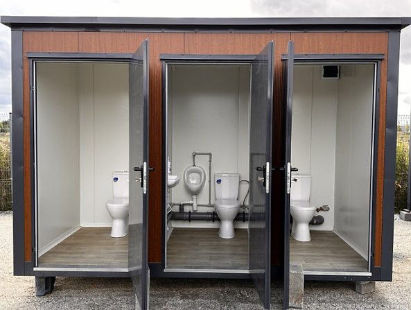 Container toilet 20 feet 3 phòng