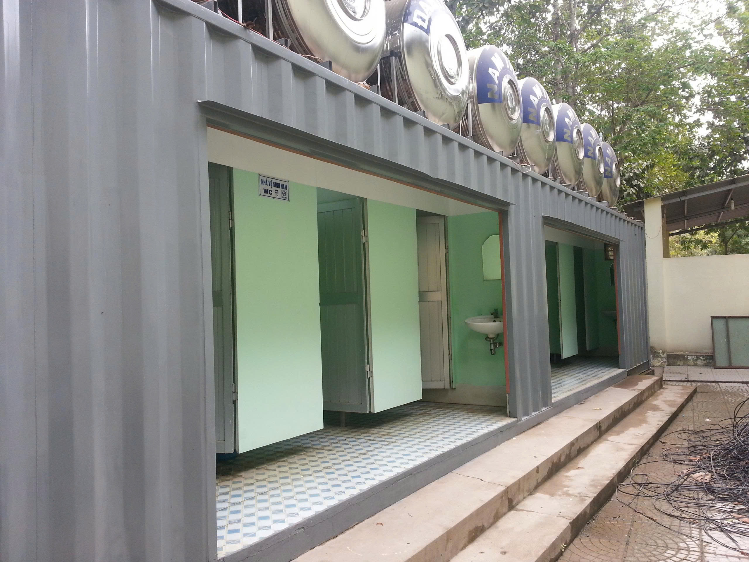 Container toilet 40 feet